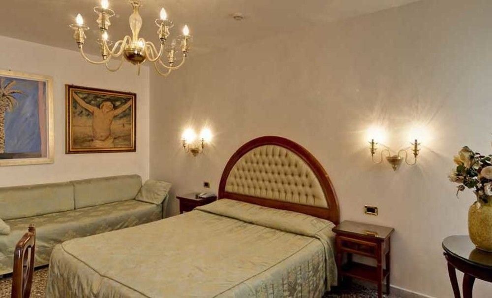 Antica Casa Carettoni Ξενοδοχείο Βενετία Εξωτερικό φωτογραφία