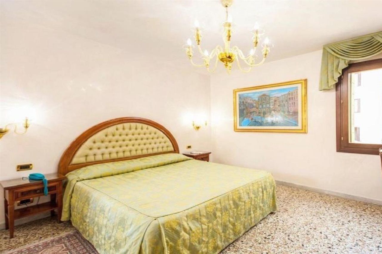 Antica Casa Carettoni Ξενοδοχείο Βενετία Εξωτερικό φωτογραφία